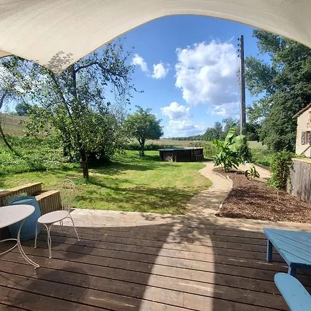 B&B Au Moulin Du Miech 3*