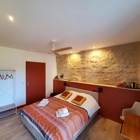 Au Moulin Du Miech فندق مبيت وإفطار Salvagnac